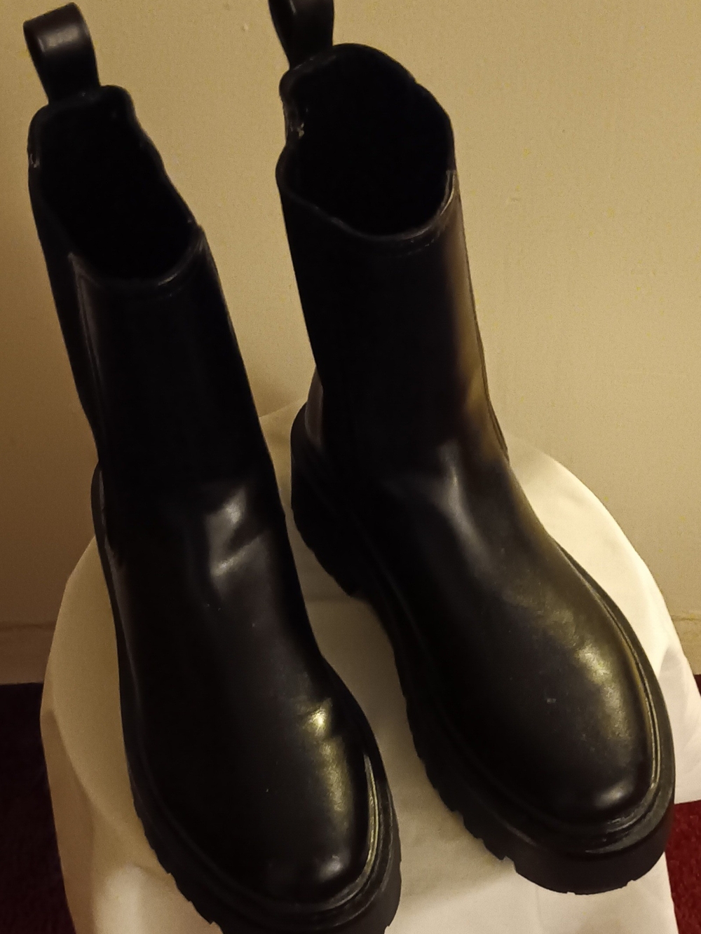 Ladies Black Chelsea Lug Boots - Classic Pull-On Design